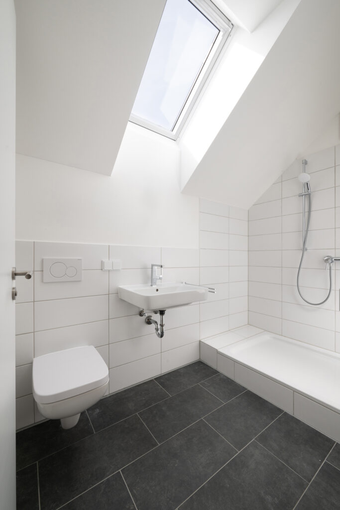Esswurmstraße 7+9 / Gaißacher Straße 24+26